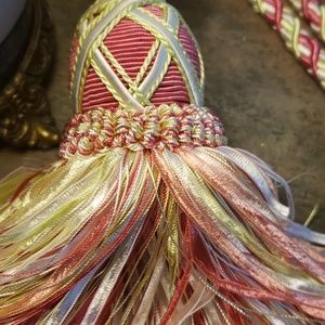 COPY - NWT Curtain tieback holdbacks.